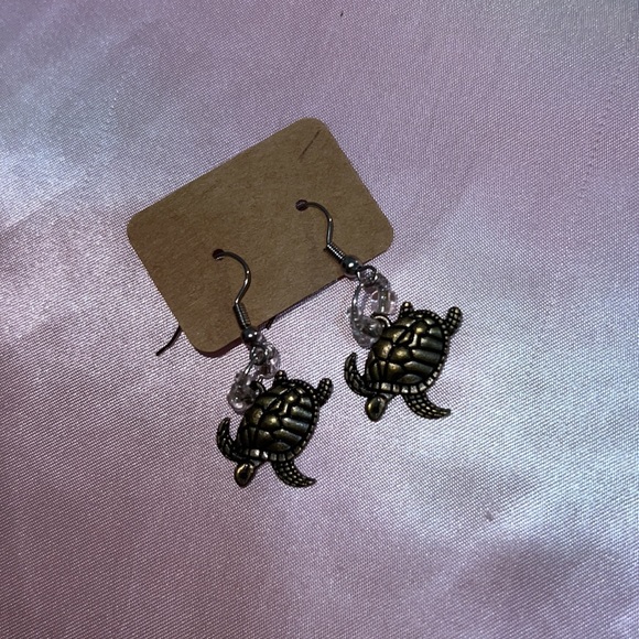 Sea Turtle Earrings - Picture 7 of 7